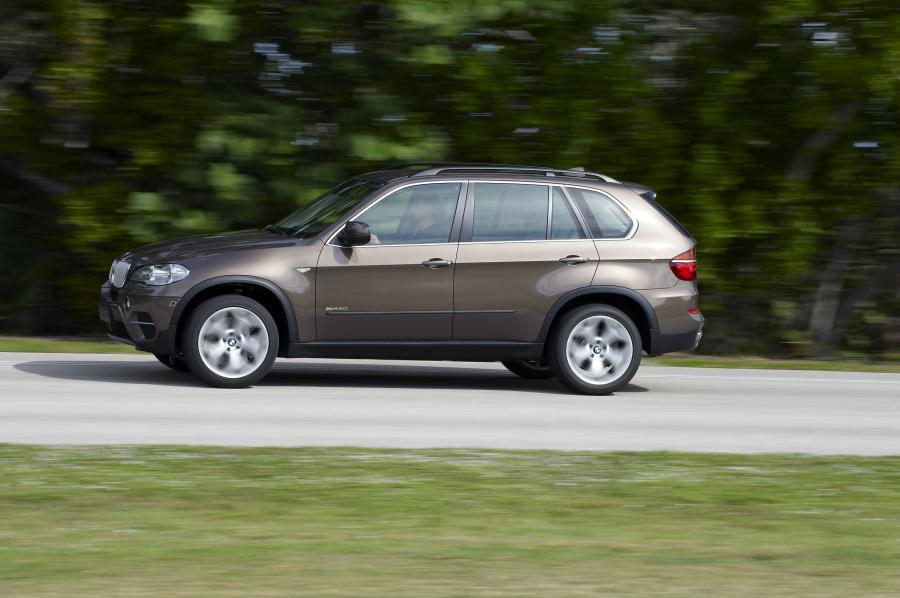  BMW X5 xDrive 5.0i 2010 года  (фото 48 из 142)